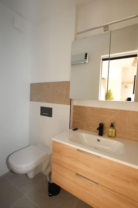 Cosy Coye, Appart Neuf, Parfaitement Situe 6Min Cv-8Min Gare Arles Luaran gambar